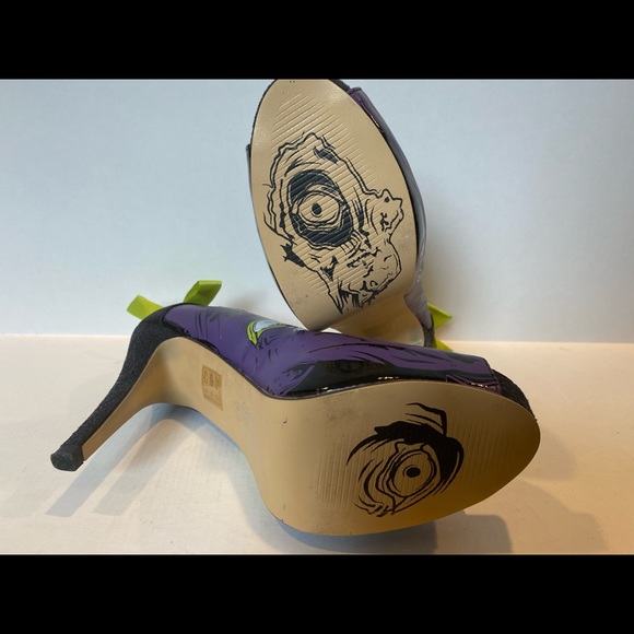 NWOT IRON FIST HEELS (fits like a size 10) - Picture 3 of 3